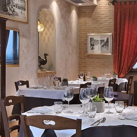 ホテル Al Piave ***s 3*